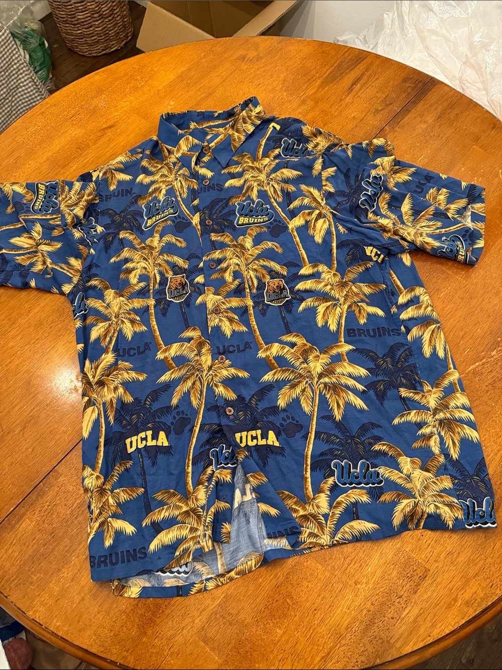 reyn spooner UCLA Blue & Yellow Palm-Print Hawaiian Shirt xl